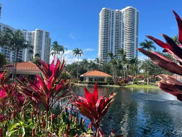 2-bedroom home at 3530 Mystic Pointe Drive #1803, Aventura
