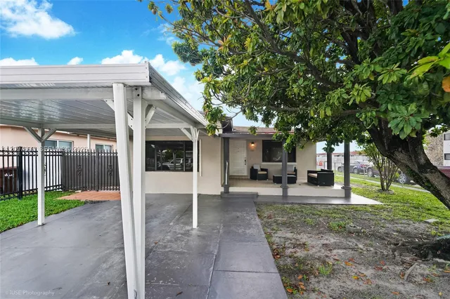 4-bedroom home at 1321 W 2nd Avenue, Hialeah
