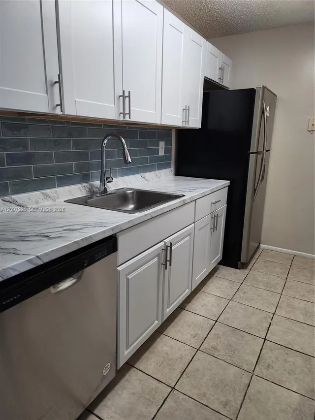 3-bedroom rental at 1201 Lake Victoria Drive #F, West Palm Beach