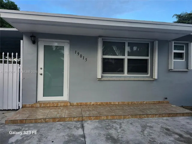 4-bedroom rental at 19015 NW 44th Court, Miami Gardens
