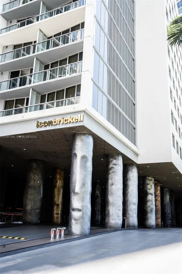 1-bedroom rental at 495 Brickell Avenue #4609, Miami