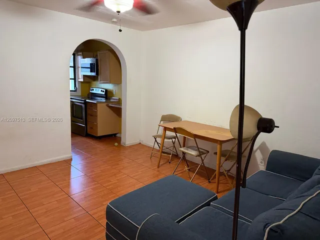 2-bedroom rental at 2015 Taylor Street #2, Hollywood
