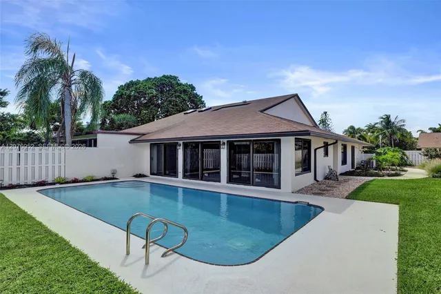 3-bedroom rental at 303 SW 28th Avenue #303, Delray Beach