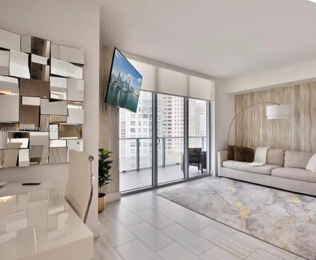 1-bedroom rental at 1300 Brickell Bay Drive #1711, Miami