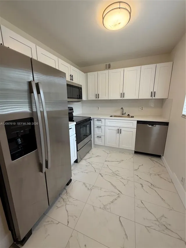 2-bedroom rental at 100 SW 132nd Way #304K, Pembroke Pines