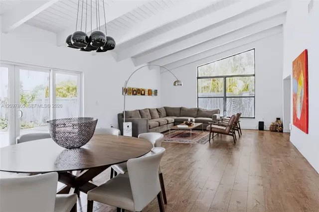 4-bedroom rental at 330 Glenridge Road, Key Biscayne
