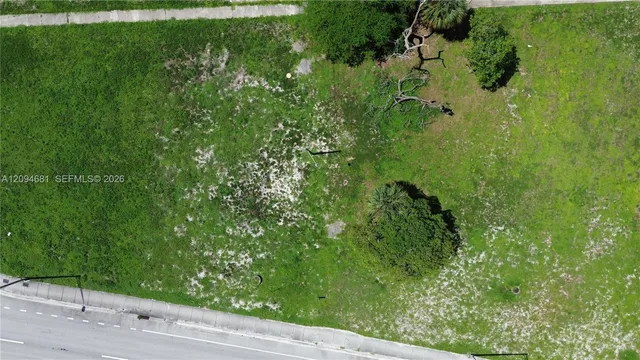 Land at 237 S Dixie Highway, Deerfield Beach