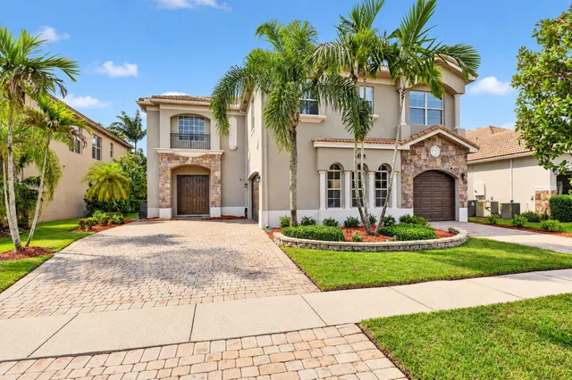 6-bedroom home at 8776 Cobblestone Point Circle, Boynton Beach
