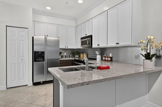 3-bedroom rental at 290 NE 5TH Avenue #4, Delray Beach