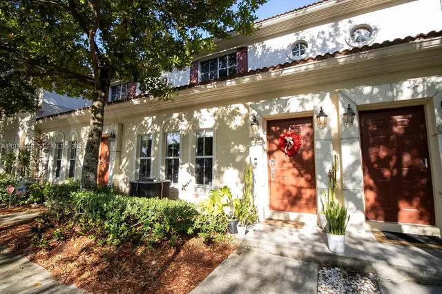 3-bedroom home at 2607 SW 99th Way, Miramar