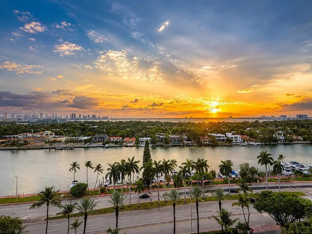 2-bedroom home at 5151 Collins Avenue #1520, Miami Beach