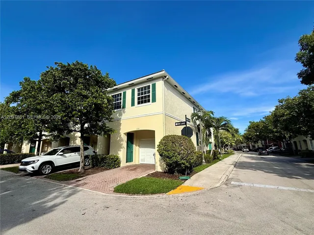 3-bedroom rental at 626 SW 3rd Avenue, Pompano Beach