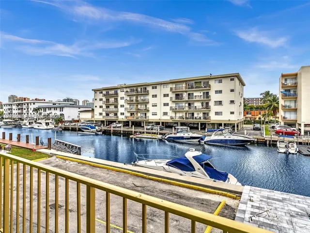 2-bedroom rental at 3626 NE 168th Street #301, North Miami Beach