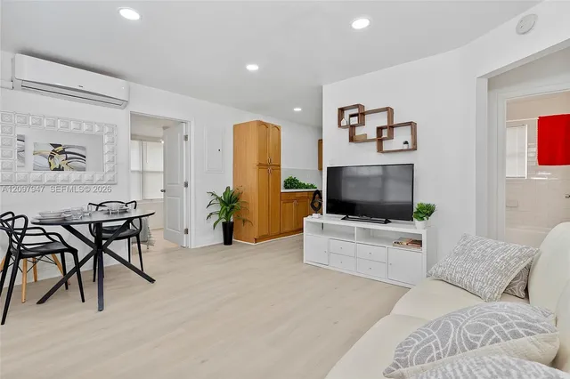 3-bedroom rental at 6103 Monroe Street #-, Hollywood