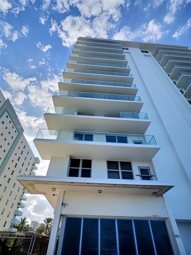 1-bedroom rental at 9225 Collins Avenue #1109, Surfside