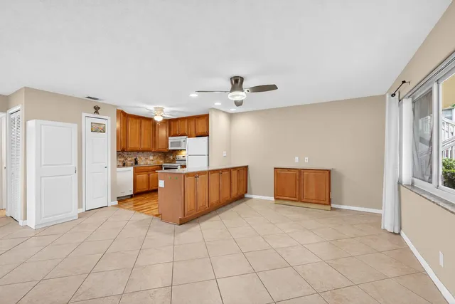 1-bedroom home at 221 COVENTRY J, West Palm Beach