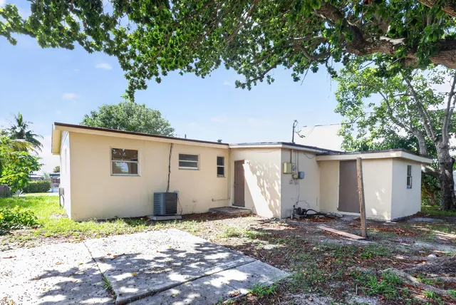 4-bedroom home at 2740 NW 2ND Street, Boynton Beach
