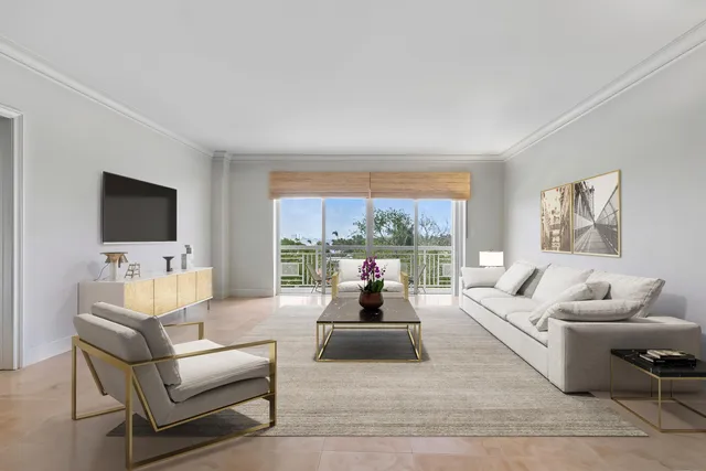 2-bedroom home at 250 Bradley Place #606, Palm Beach