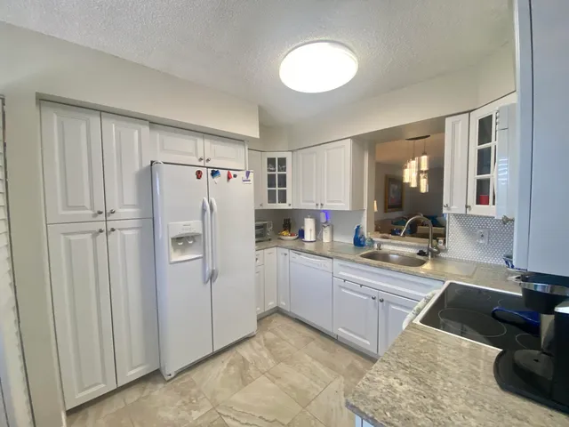 2-bedroom home at 7281 Amberly Lane #404, Delray Beach