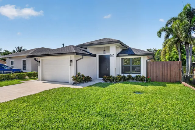 3-bedroom rental at 4944 Mcconnell Street, Lake Worth