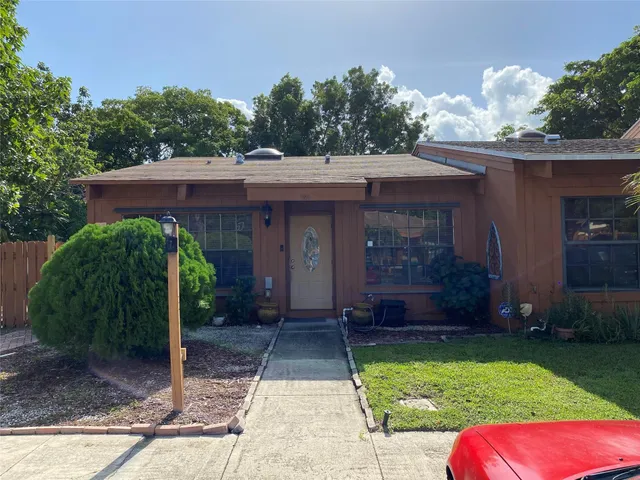2-bedroom rental at 7489 NW 33RD Street, Lauderhill