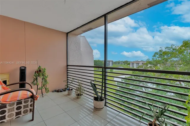 2-bedroom home at 2981 N Nob Hill Road #406, Sunrise
