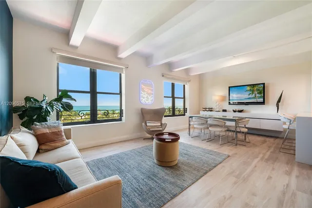 2-bedroom home at 1330 Ocean Drive #R5D, Miami Beach
