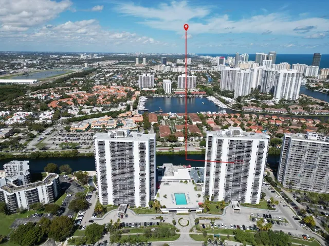 2-bedroom home at 3675 N Country Club Drive #1906, Aventura