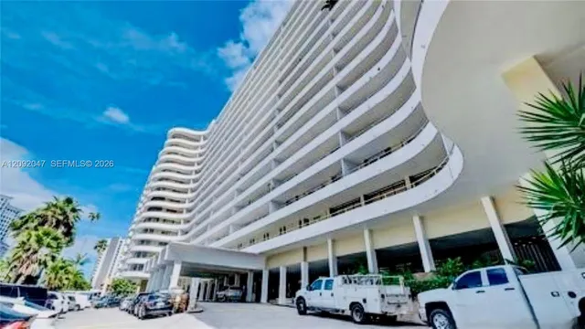 1-bedroom home at 5555 Collins Avenue #7P, Miami Beach