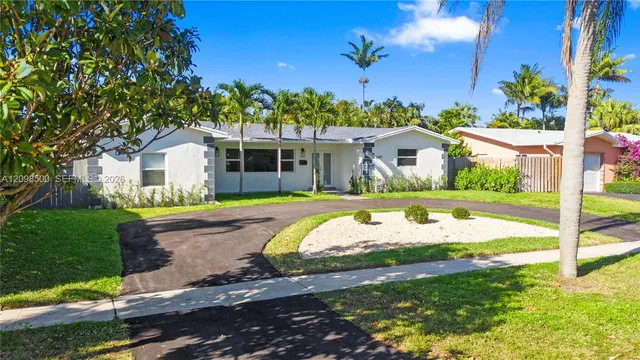 4-bedroom home at 5401 Fillmore Street, Hollywood