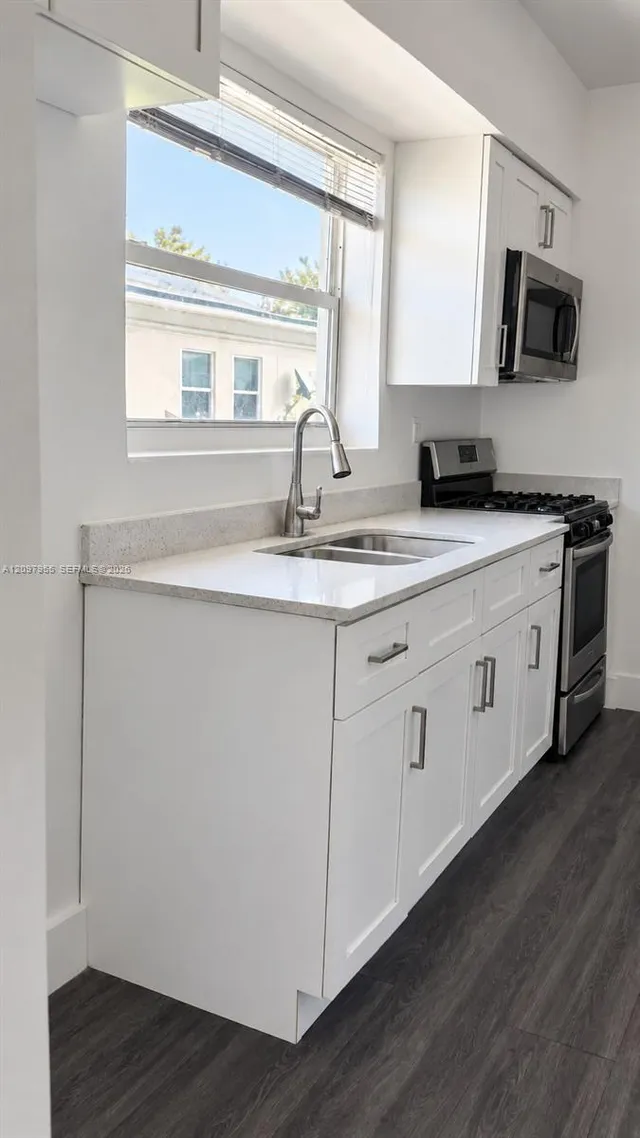2-bedroom rental at 2150 NW 24th Street #1, Miami