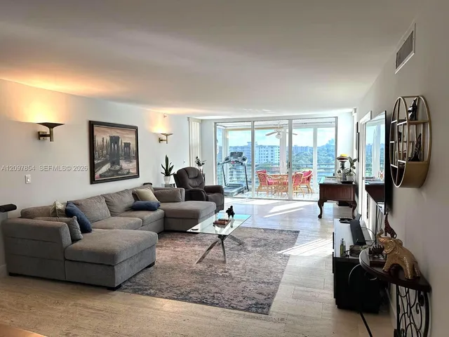 3-bedroom rental at 3095 N Course Drive #909, Pompano Beach