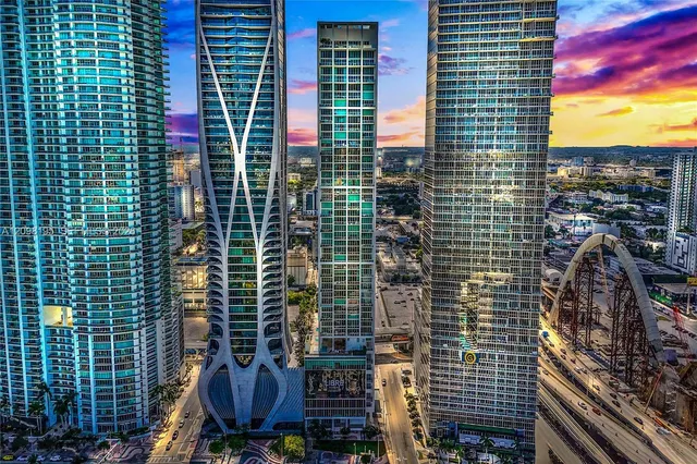 2-bedroom rental at 1040 Biscayne Boulevard #3802, Miami