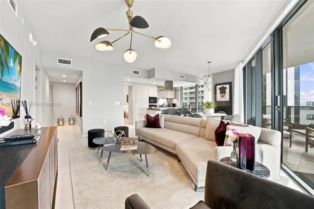 2-bedroom rental at 1000 Brickell Plaza #3401, Miami