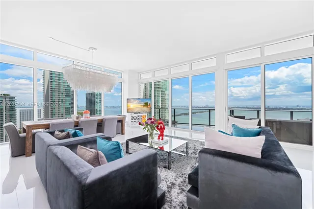4-bedroom rental at 460 NE 28th Street #4201, Miami
