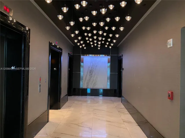 2-bedroom rental at 951 Brickell Avenue #805, Miami