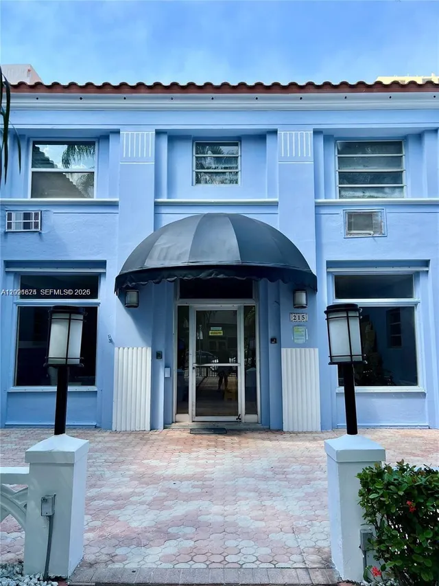 1-bedroom rental at 215 30th Street #6, Miami Beach