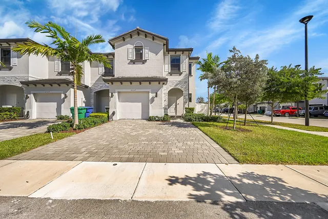 3-bedroom home at 20357 NW 4TH Path, Miami Gardens