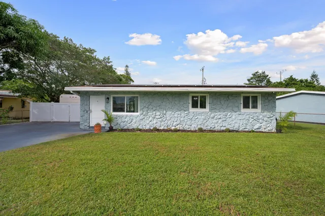 3-bedroom home at 3767 SW 16TH Court, Fort Lauderdale