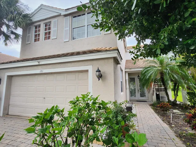 3-bedroom home at 180 KENSINGTON Way, Royal Palm Beach