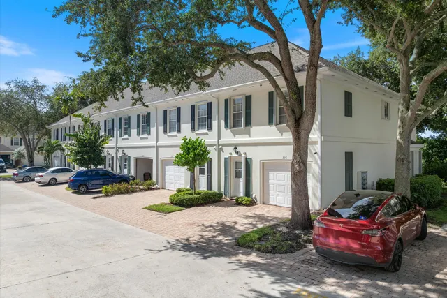 3-bedroom home at 336 Legare Court, Jupiter
