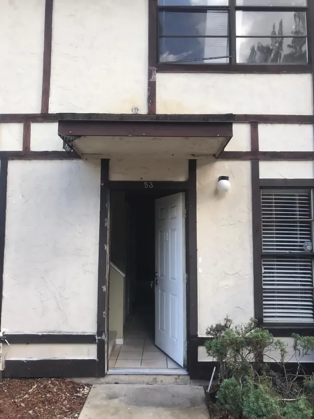 2-bedroom rental at 5190 BRECKENRIDGE Place #53, West Palm Beach