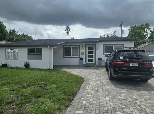 3-bedroom rental at 6500 MIRAMAR Parkway, Miramar