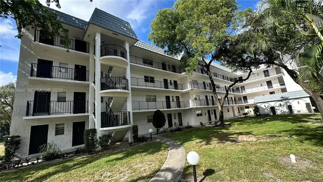 2-bedroom home at 3360 Spanish Moss Terrace #403, Lauderhill