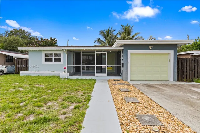 3-bedroom home at 7440 Fillmore Street, Hollywood