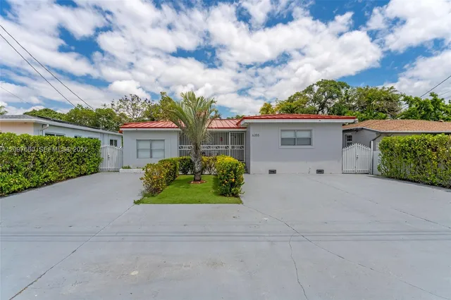 7-bedroom home at 6355 SW 30th Street, Miami