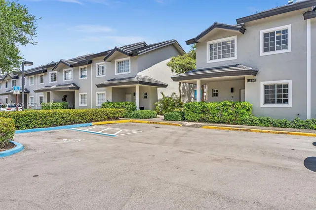 3-bedroom rental at 11810 NE 19th Drive #9, North Miami