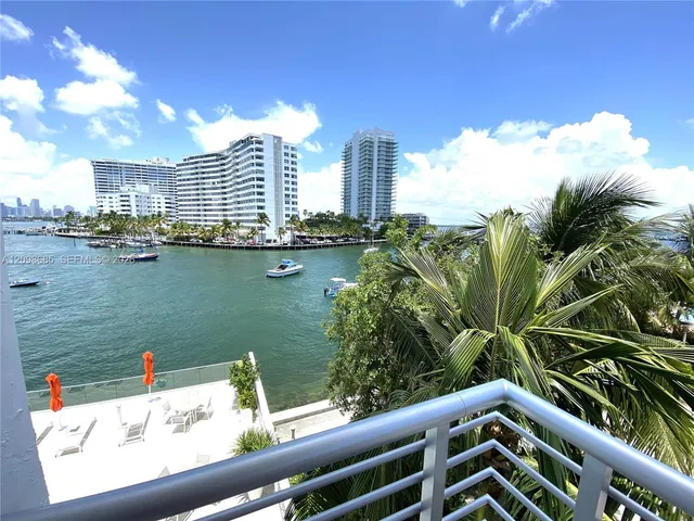 1-bedroom rental at 1450 Lincoln Road #401, Miami Beach