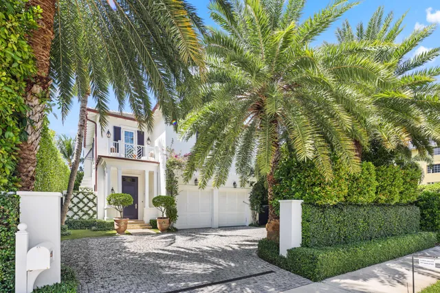 3-bedroom home at 308 COCOANUT Row, Palm Beach