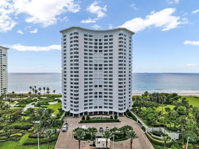 2-bedroom home at 550 S Ocean Boulevard #1906, Boca Raton